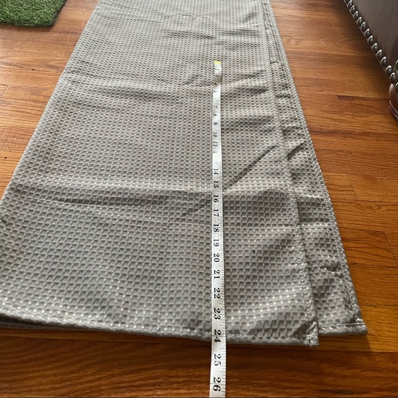 72” X 84” grey shower curtain with 12 Alabama Roll Tide shower hooks - Picture 5 of 6